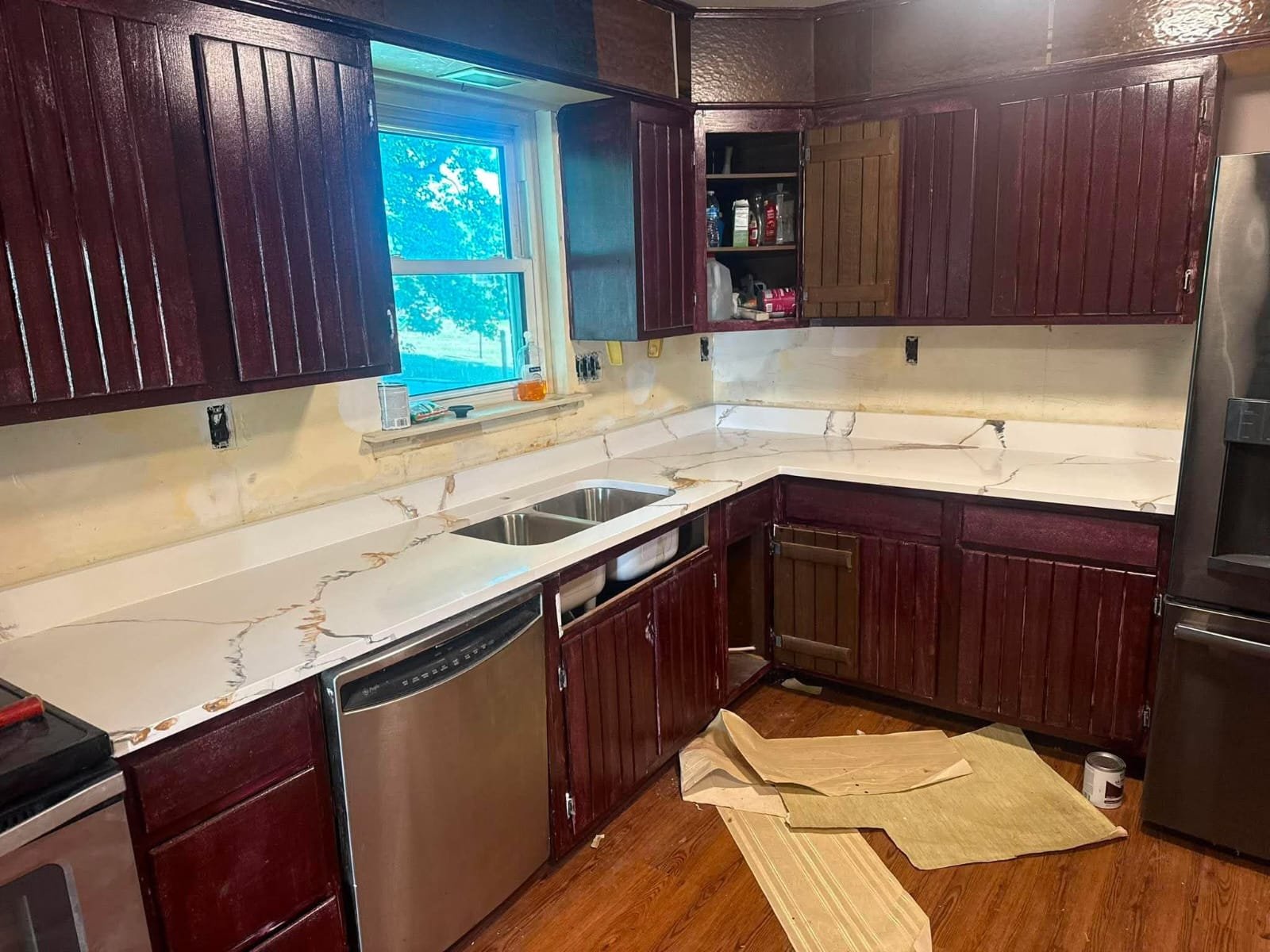 Alonzo Granite Kitchen stone presentation